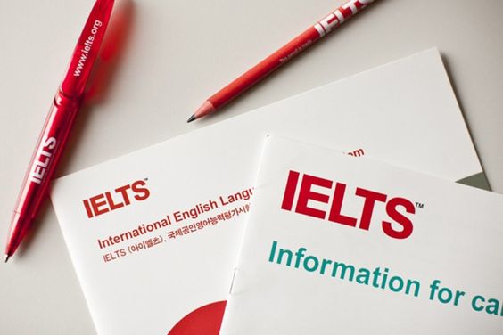 11.000 thí sinh xét tuyển IELTS vào Kinh tế Quốc dân